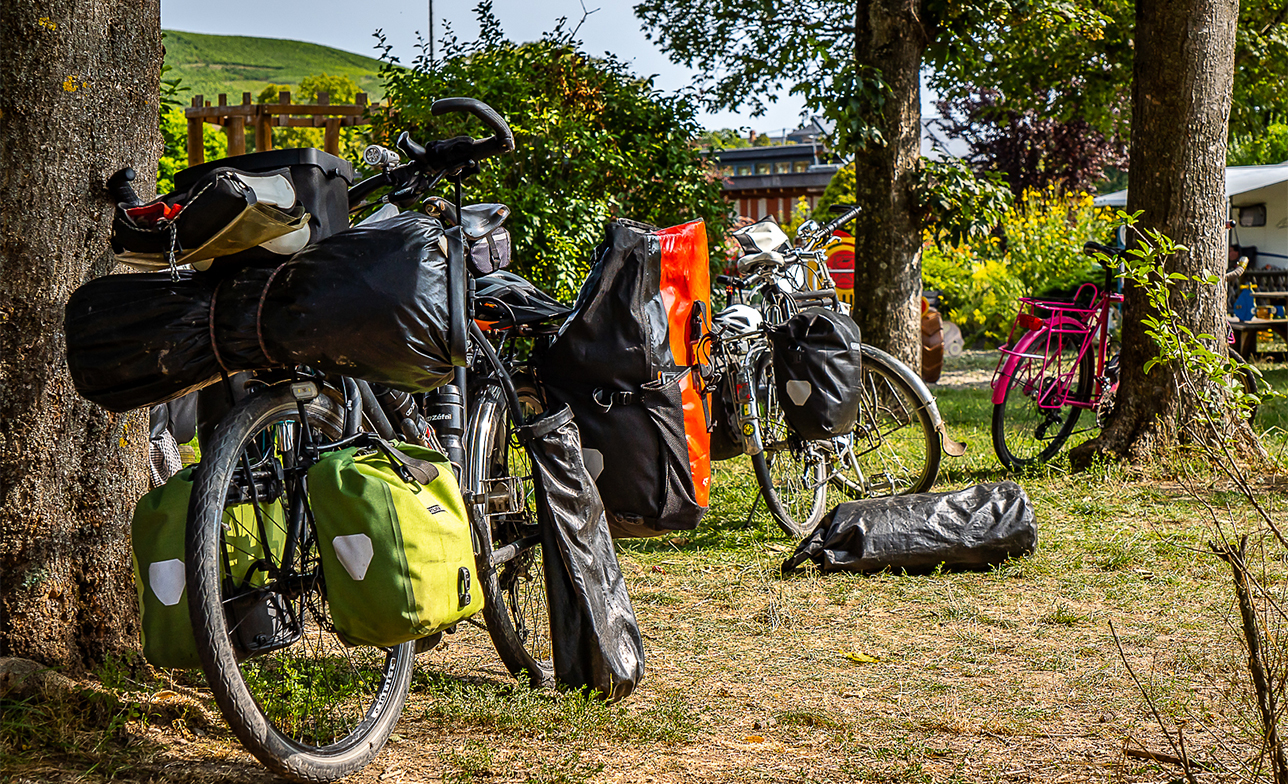 Les amateurs de cyclotourisme sont accueillis au camping le Médiéval en Alsace. Notre camping se trouve à l’épicentre de très nombreux circuits et itinéraires cyclo-touristiques du Haut Rhin.