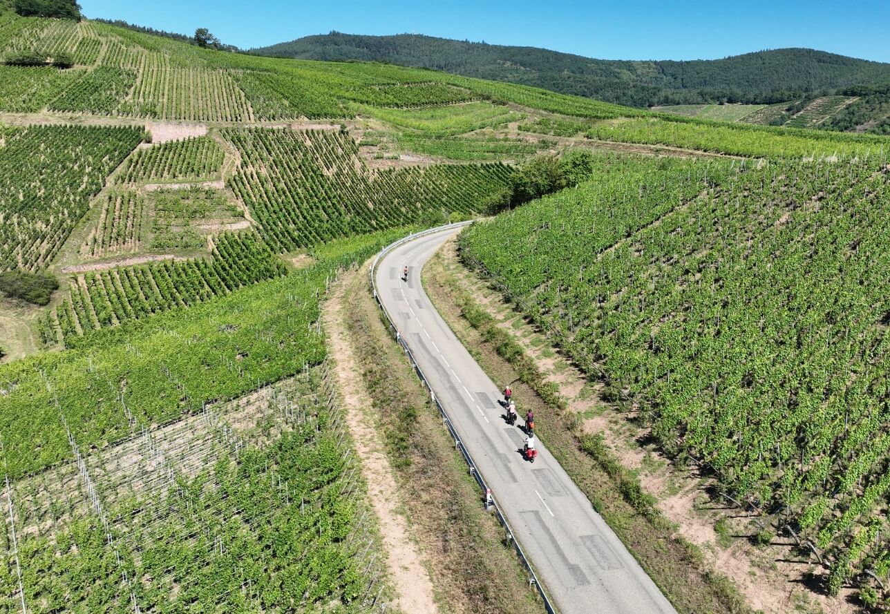 the Médiéval campsite in Turckheim, offers camping accommodation for cyclists, in the heart of the Alsace wine route