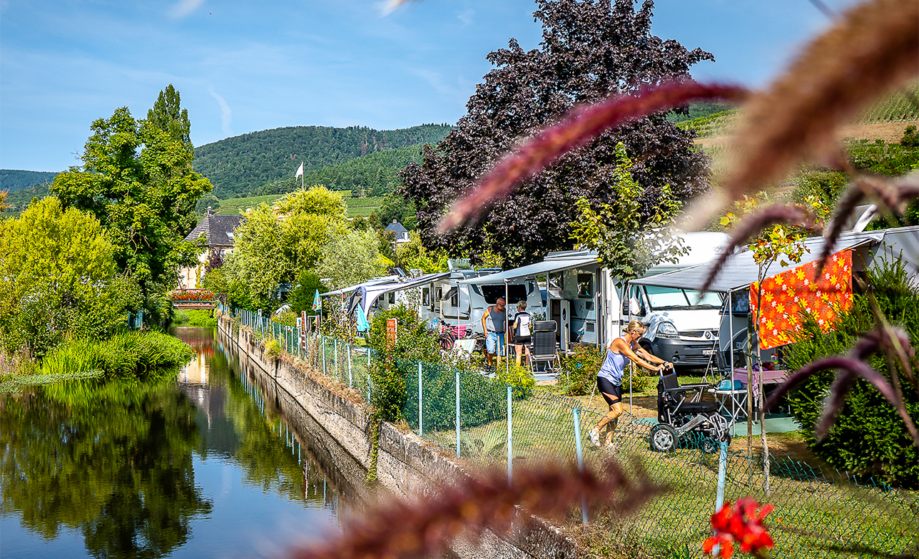 Les emplacements pour camping-cariste à proximité de Colmar, du camping le Médiéval à Turckheim